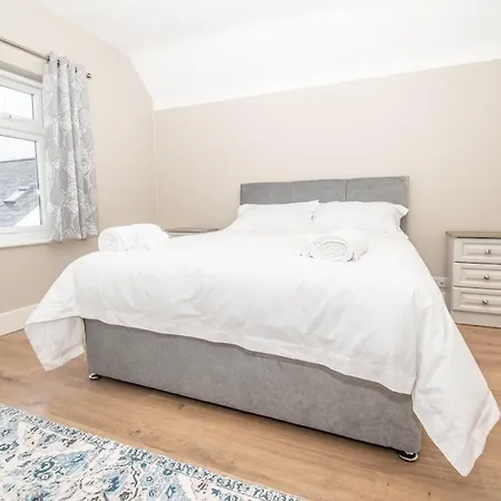 Mayfairk1 فيلة *