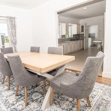 فيلة Mayfairk1 Inishnaneill