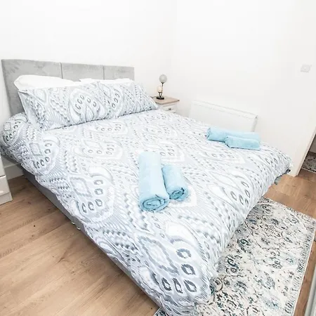 Mayfairk1 فيلة Inishnaneill