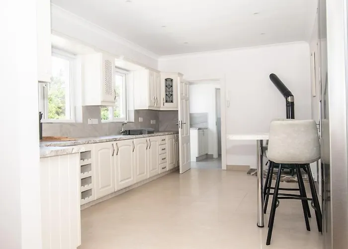 Mayfairk1 Inishnaneill